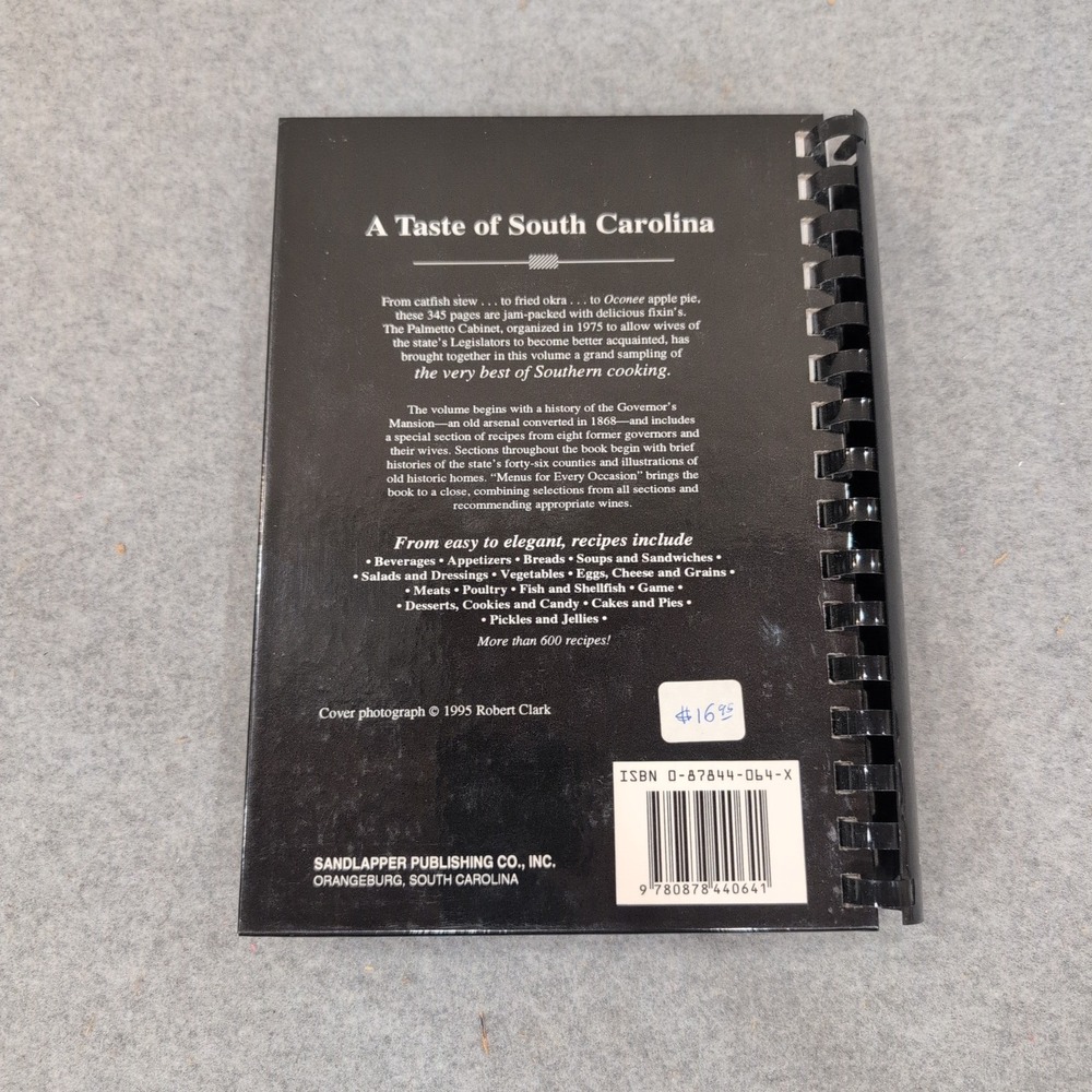 A Taste of‎ South Carolina Cookbook The Palmetto Cabinet 1995 Spiral Bound VG+ - Picture 2 of 3